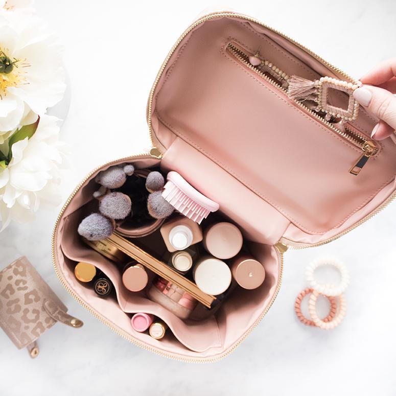 dream makeup bag 🤎🎀✨💄 #skincare #louisvuitton #louisvuittonbag  #luxurylifestyle #makeuphaul 